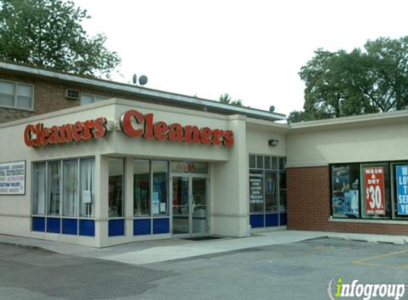 Cleaners Parkway - Oak Park, IL