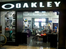 Oakley Store - Chicago, IL 60611