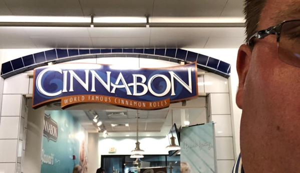 Cinnabon - Honolulu, HI