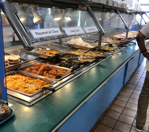 Kimmy's Restaurant - Baltimore, MD. Buffet style professionally done...❤️ ����