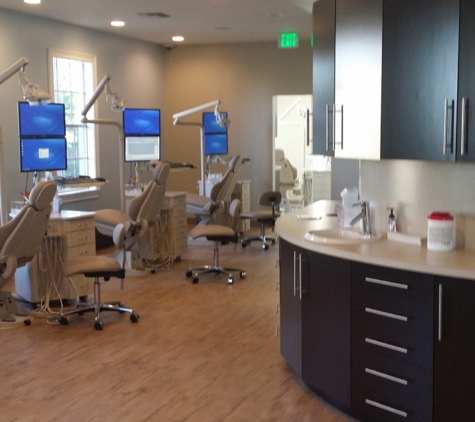 Hess & VanLandschoot Orthodontics - Apollo Beach, FL