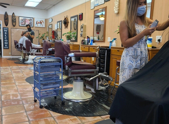 Hannan's Barber Shop - Kailua Kona, HI