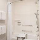 Holiday Inn Express & Suites Fresno Airport by IHG - Hotels