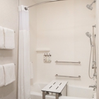 Holiday Inn Express & Suites Fresno Airport by IHG