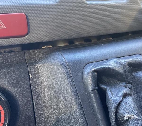 Camperman Australia - Coburg North, VIC. Dashboard falling apart