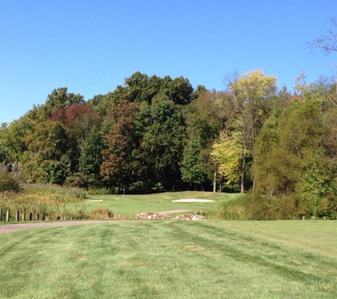 Roses Run Country Club - Stow, OH