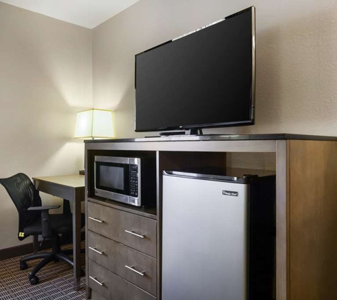 Best Western Plus Yakima Hotel - Yakima, WA