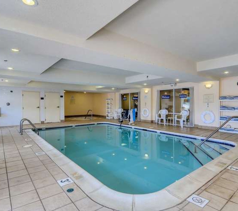 Comfort Inn & Suites Hillsville I-77 - Hillsville, VA