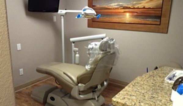 Medina Eades, DDS - Valley Center, CA