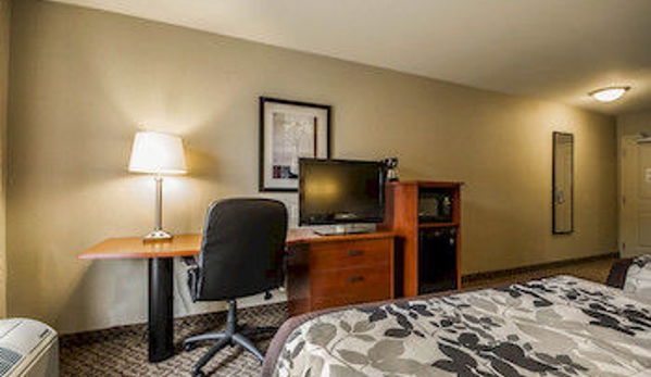 Sleep Inn & Suites Airport - Milwaukee, WI