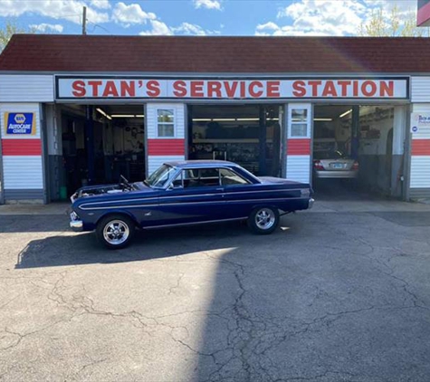 Stan's Service Station - Roselle, IL