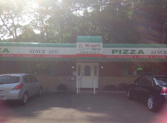 DiMaggio's Pizza & Burgers - Coloma, MI