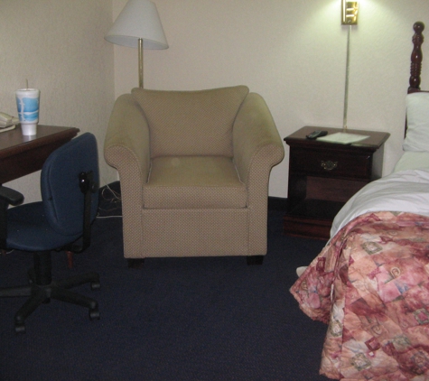 Days Inn - Farmington, MO