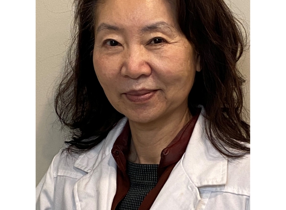 Dr. Kyung Hong, Optometrist, and Associates - Rose Plaza - Crystal Lake, IL