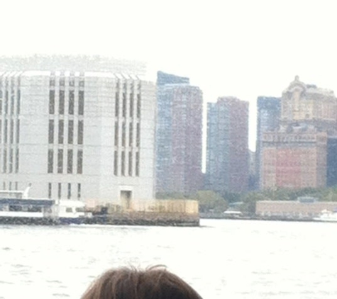 New York Water Taxi Circle - Brooklyn, NY