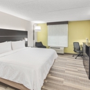 Holiday Inn Express & Suites Greenville-I-85 & Woodruff Rd - Hotels