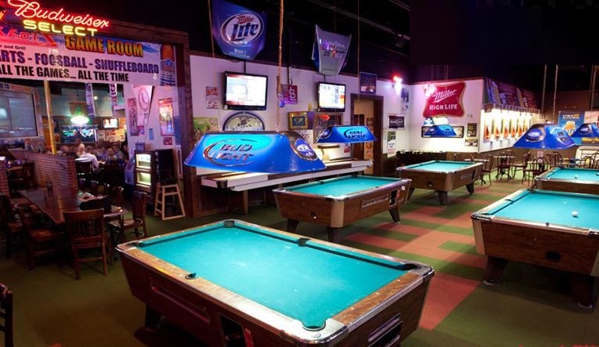 Hotshots Sports Bar & Grill - Cape Girardeau, MO