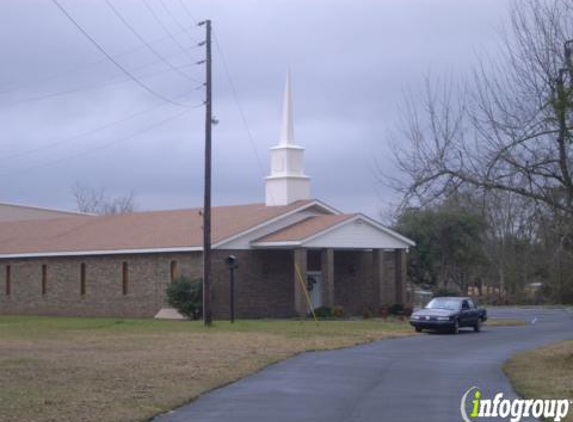Meadowlake Baptist Church - Mobile, AL