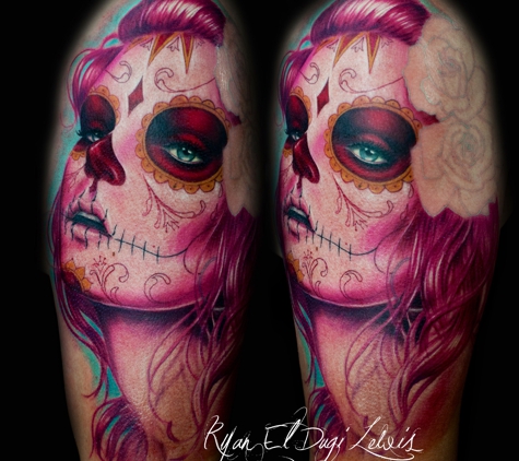 White Buffalo Gallery - Sacramento, CA. Day of the Dead portrait by Ryan El Dugi Lewis @el_dugi