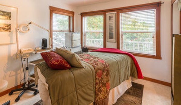 The Heron Inn and Day Spa - A Bed & Breakfast - La Conner, WA
