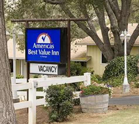 Lazy J Ranch Motel - Three Rivers, CA