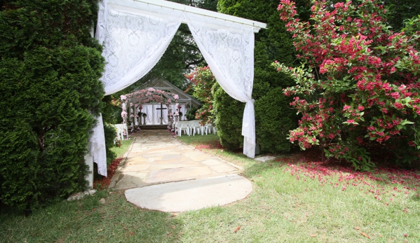 Hidden Chapel At Acadiana Acres - Alexander, AR