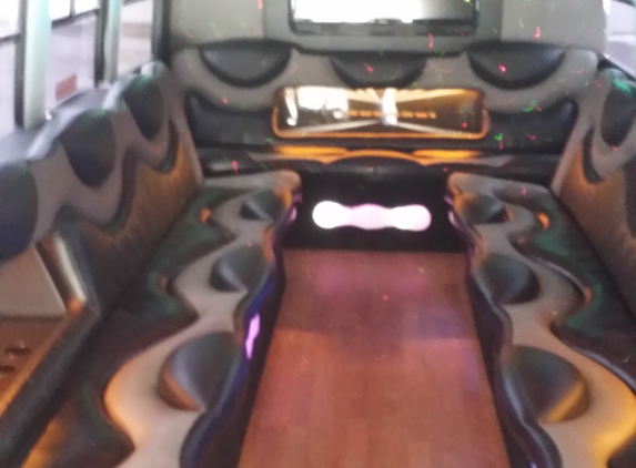 Cleveland Limousine Service - Cleveland, OH