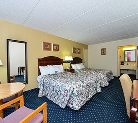 Motel 6 - Star City, WV