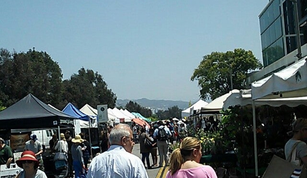 Beverly Hills Farmers Market - Beverly Hills, CA