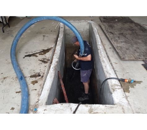 Suck it Up Septic Pump Outs & Toilet Hire - Benalla, VIC