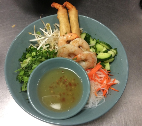 533 Viet Fusion - Palm Springs, CA