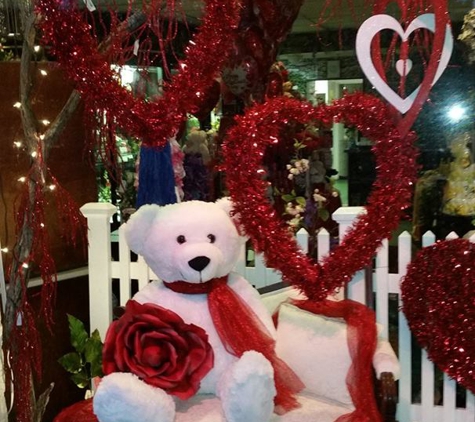 Richardsons Flowers and Gifts - Bel Air, MD