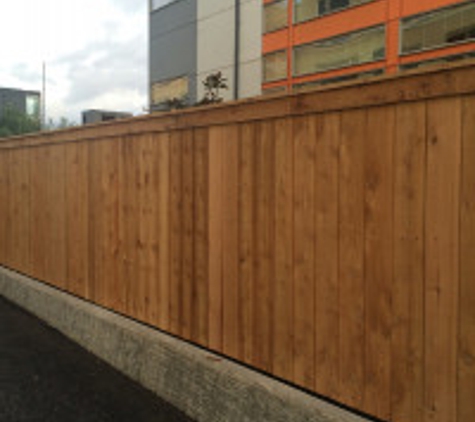 Rainier Fencing & Decking - Auburn, WA