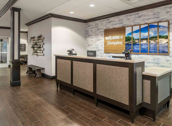 Hampton Inn Lewiston-Auburn - Lewiston, ME