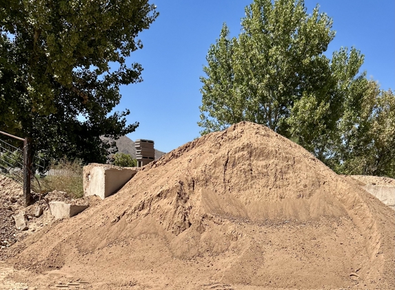 AZ Rock Depot - Apache Junction, AZ. Top Soil