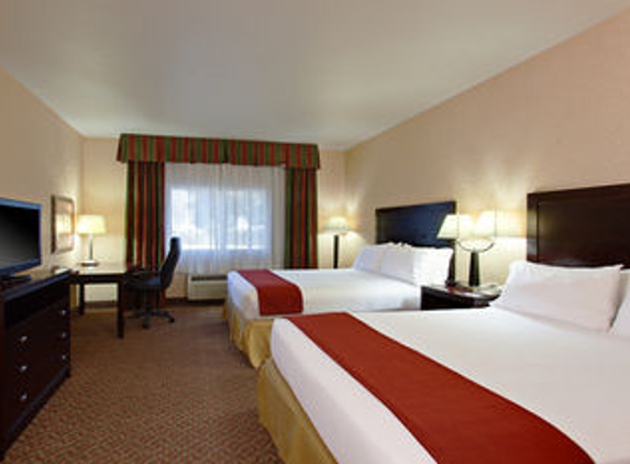 Holiday Inn Express Temecula - Temecula, CA