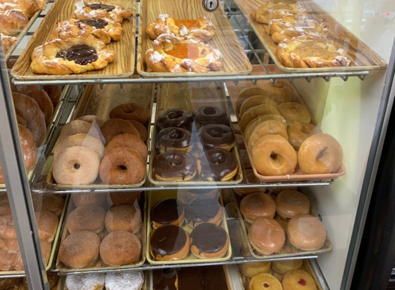 Naa's Bakery - Norfolk, VA