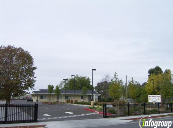 Iglesia Montes De Los Olivos - Hayward, CA