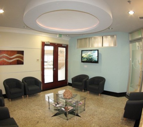 Estrella Dental Implant & Cosmetic Center - Chula Vista, CA. Waiting area at Chula Vista dentist Estrella Dental