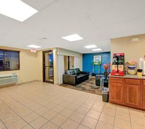 Days Inn Denton - Denton, TX