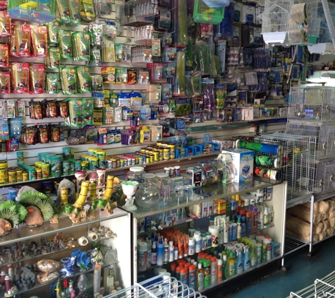 John's Feed & Pet Supplies - Huntington Park, CA