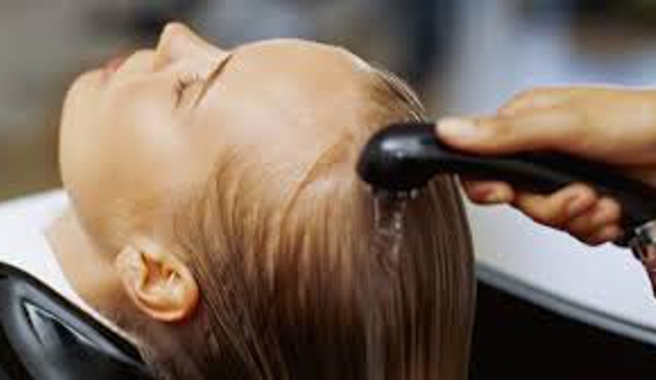 Kamber Hair - Albury, NSW. Hairdresser Wodonga