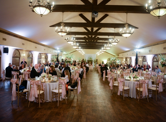 A-1 Wedding & Party Rentals - Denison, TX