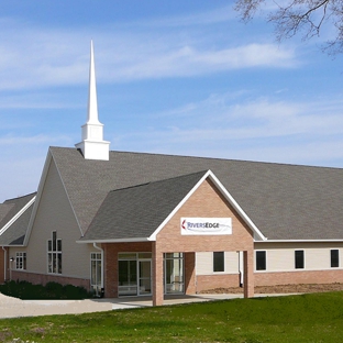 Riversedge - Spring Bay, IL. RiversEdge-UMC-church-building