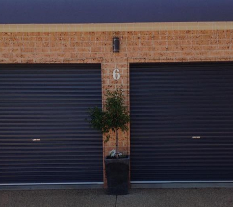 Deano's GARAGE DOOR SERVICE