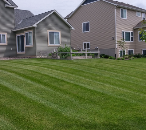 Hansen's Lawn Care - Saint Paul, MN