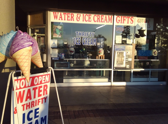 Coby's Water & Ice Cream - Calimesa, CA. Friendly staff, refreshing stuff