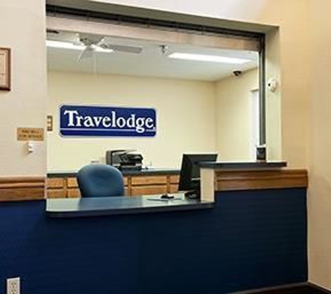 Travelodge by Wyndham Grand Island - Grand Island, NE