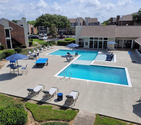 Peppertree Apartment Homes - Lafayette, LA