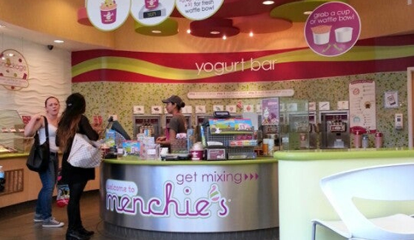 Menchie's Frozen Yogurt - Valencia, CA